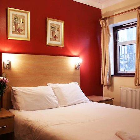 City Inn Express Hotel Лондон Екстериор снимка