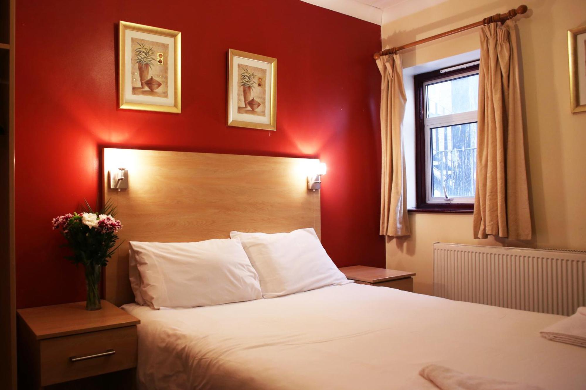 City Inn Express Hotel Лондон Екстериор снимка