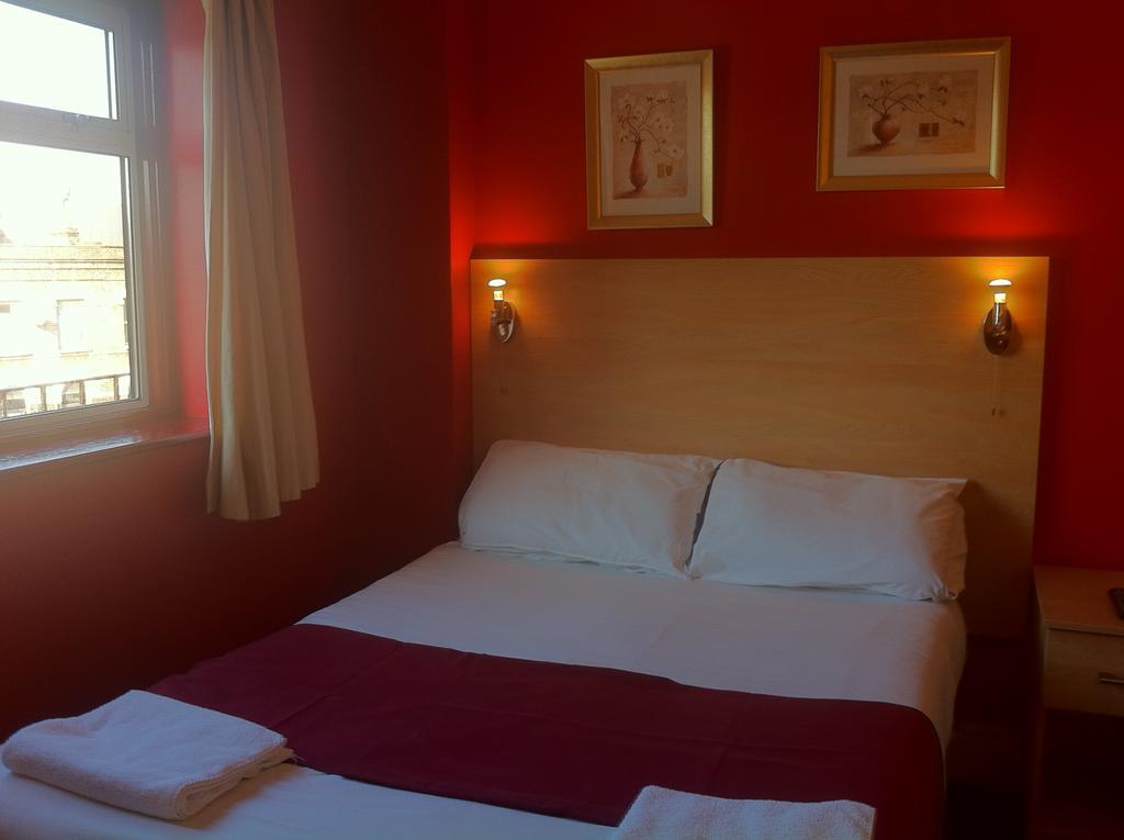 City Inn Express Hotel Лондон Екстериор снимка