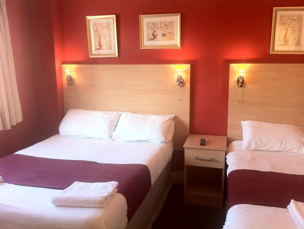 City Inn Express Hotel Лондон Екстериор снимка